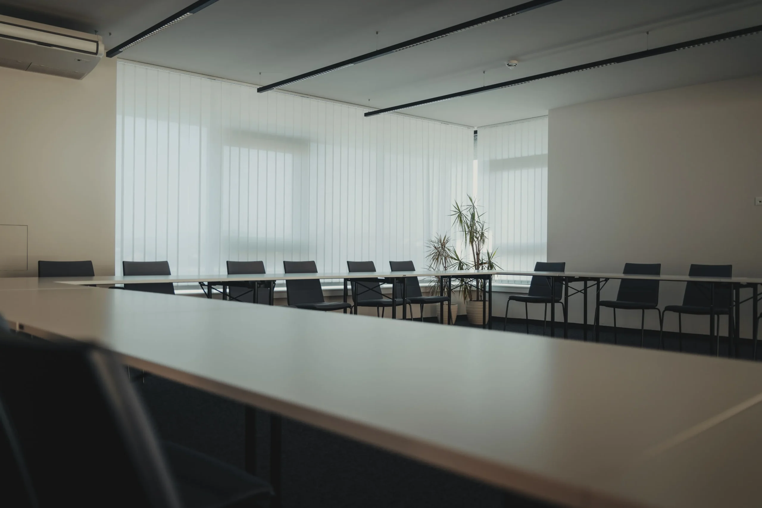 Premium Besprechungsraum mit moderner Möblierung